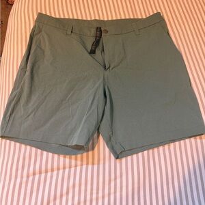 Lululemon Commission classic fit 7”